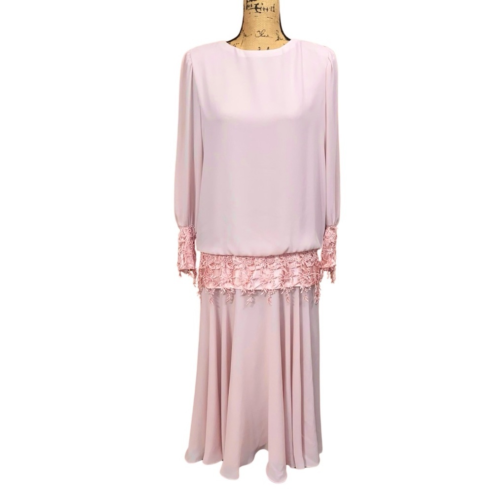 Vintage 1980’s Pink Drop Waist Dress With Lace Appliqué Size 12